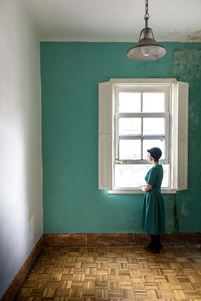 Photograph Antonio Gutierrez Pereira Mujer Frente A Ventana on One Eyeland